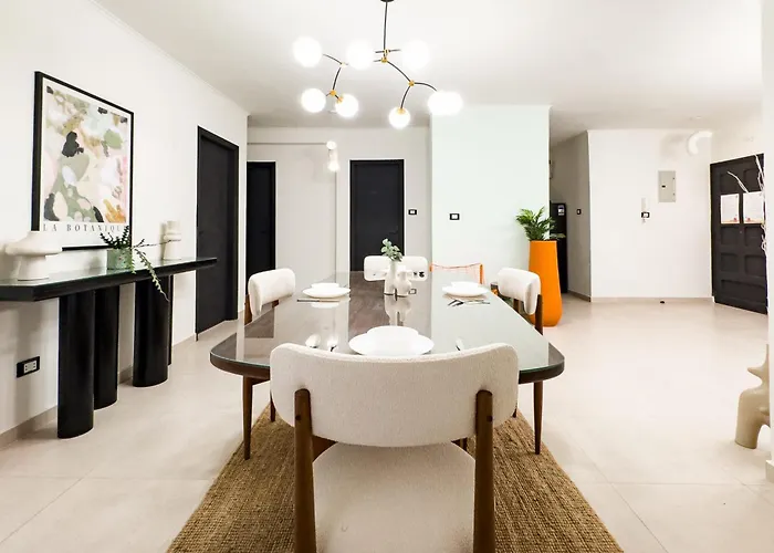 The Groovy 2 Bdr Apt 5 Min To Cai Airport
